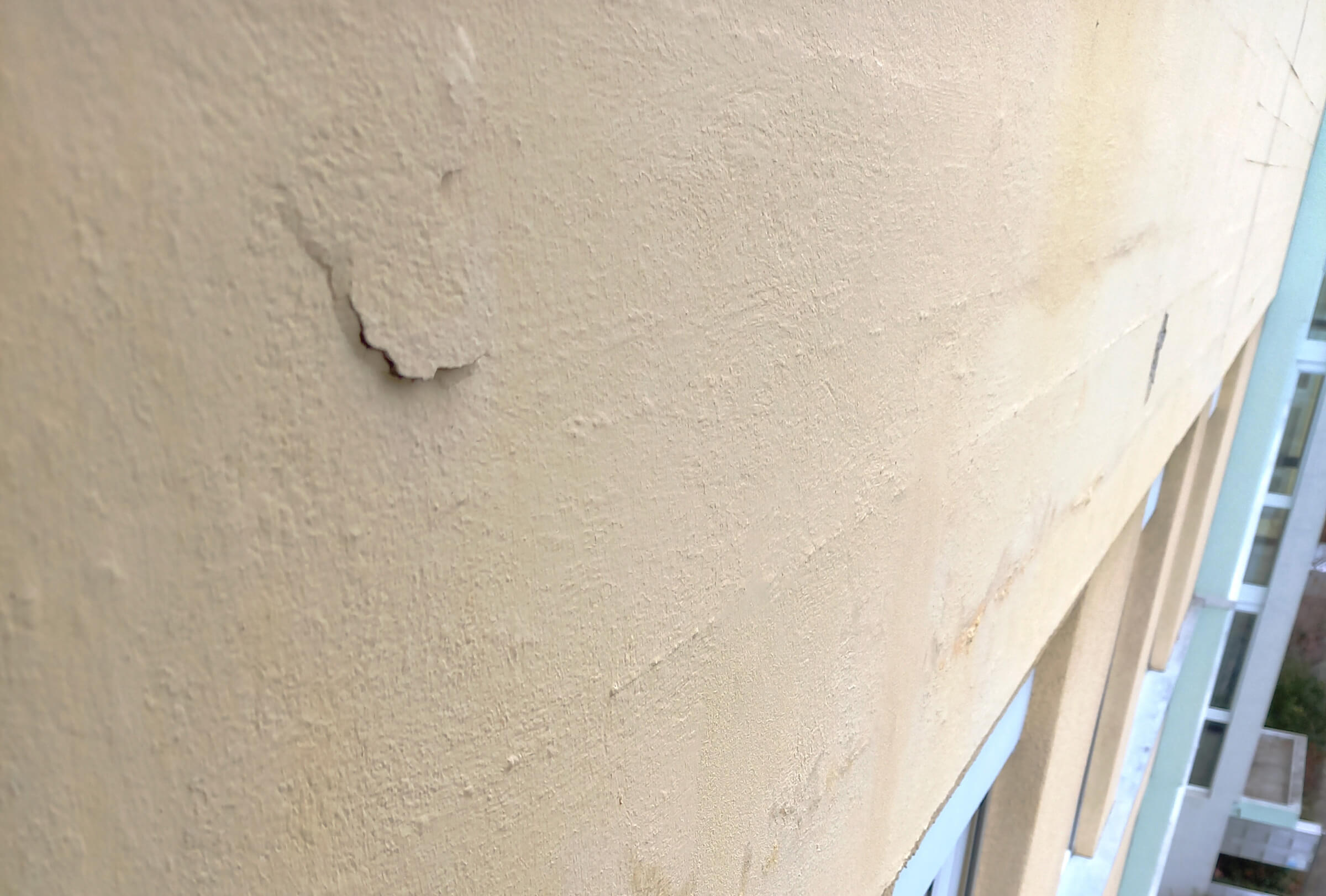 Image_Bautro_Wasserschadenerkennung_Wand_Decke_2400x1622-1